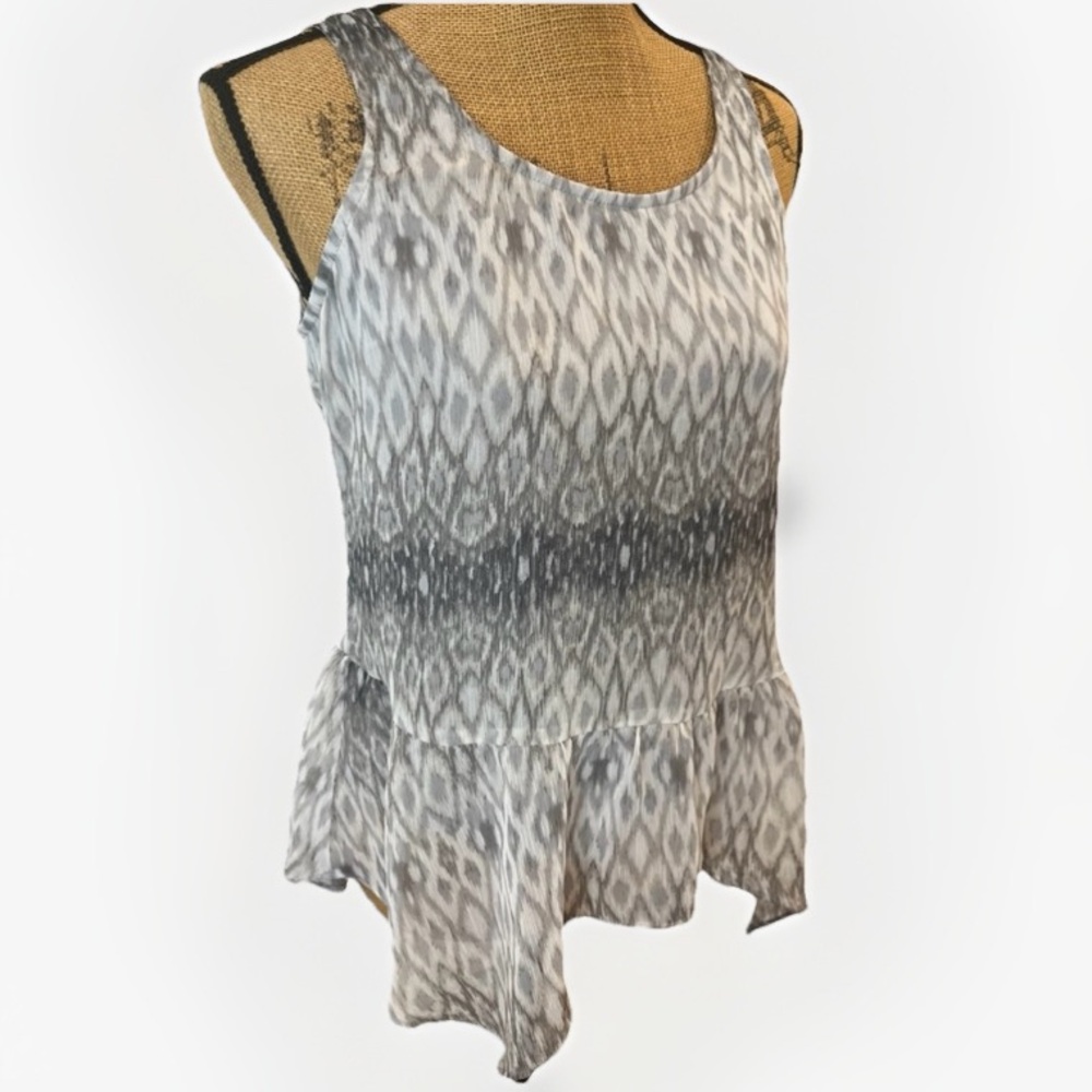 Express Abstract Print Ruffled Tunic Top Ombre Gray White Size XS
